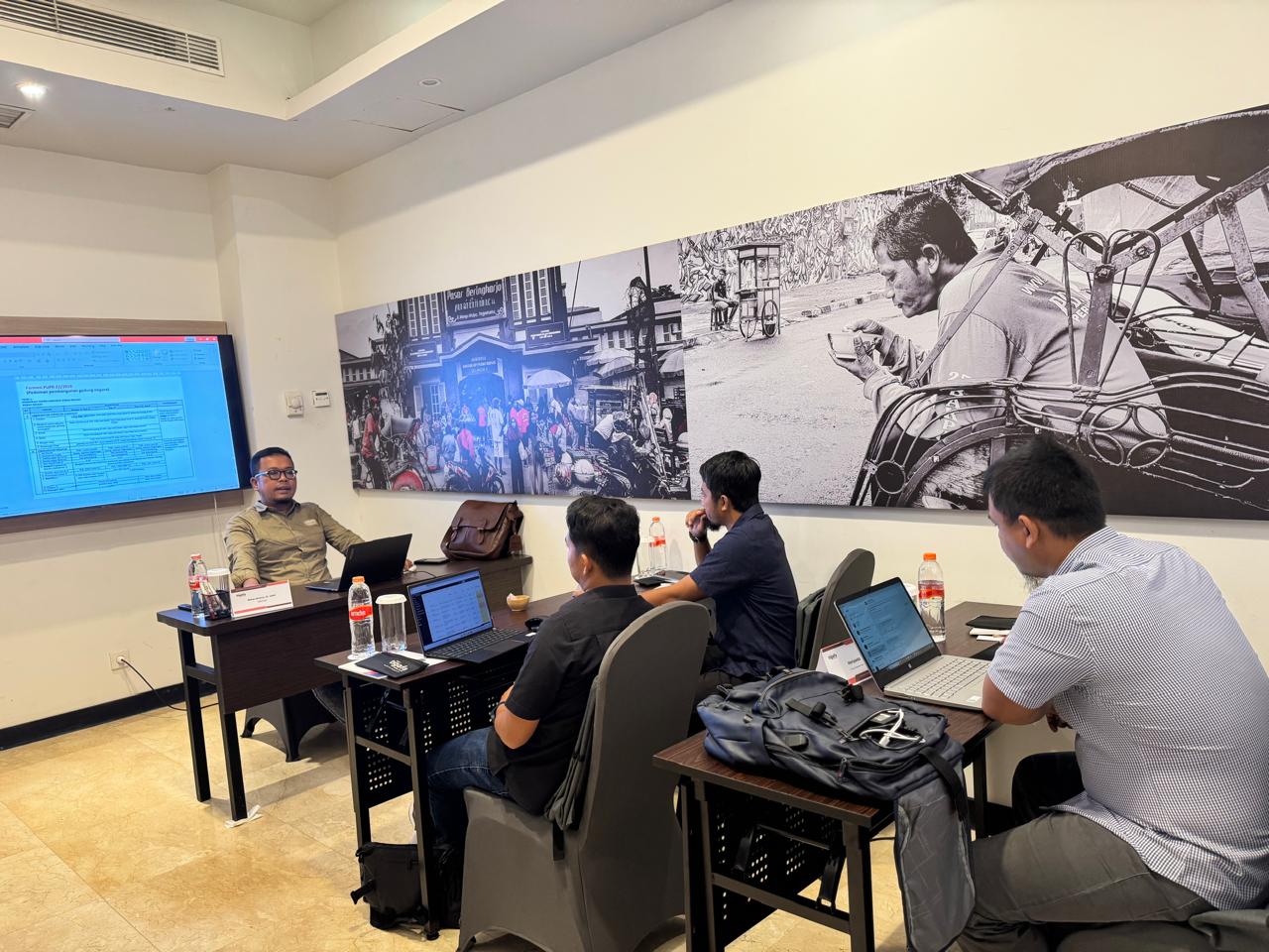 Training Perawatan Bangunan Gedung PT Pupuk Kalimantan Timur
